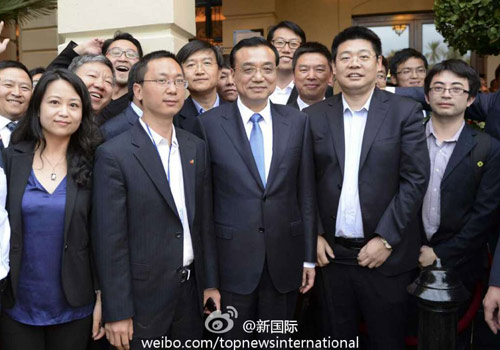 李克強：在非中企了解當?shù)匚幕拍茉「?。圖片來源：“新國際”微博。