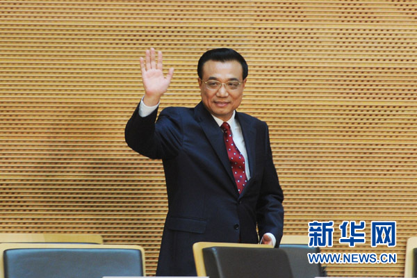 5月5日，中國國務(wù)院總理李克強(qiáng)在位于亞的斯亞貝巴的非洲聯(lián)盟總部發(fā)表題為《開創(chuàng)中非合作更加美好的未來》的演講。 新華社記者 謝環(huán)馳 攝 