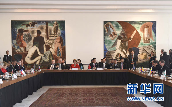 當?shù)貢r間7月17日，國家主席習近平出席在巴西利亞舉行的中國－拉美和加勒比國家領導人會晤。 新華社記者 李學仁 攝