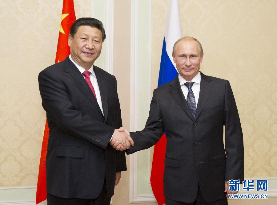 9月11日，中國國家主席習(xí)近平在塔吉克斯坦首都杜尚別會(huì)見俄羅斯總統(tǒng)普京。 新華社記者 黃敬文 攝 