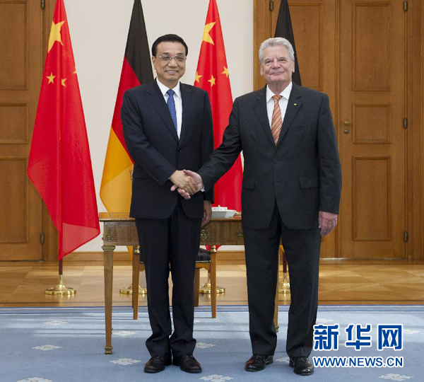 10月10日，國務院總理李克強在柏林會見德國總統(tǒng)高克。 新華社記者 王曄 攝 