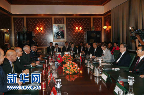 11月3日，中國全國政協(xié)主席俞正聲在拉巴特與摩洛哥參議長比亞迪拉進行會談。 新華社記者 劉衛(wèi)兵 攝