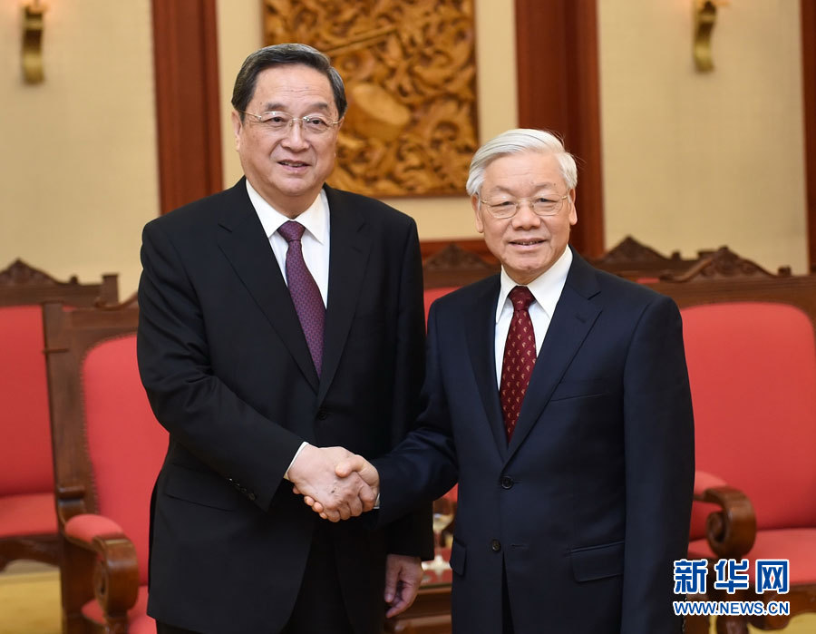 12月25日至27日，中共中央政治局常委、全國政協(xié)主席俞正聲對越南進行正式訪問。這是12月26日，俞正聲在河內(nèi)會見越共中央總書記阮富仲。 新華社記者劉建生攝