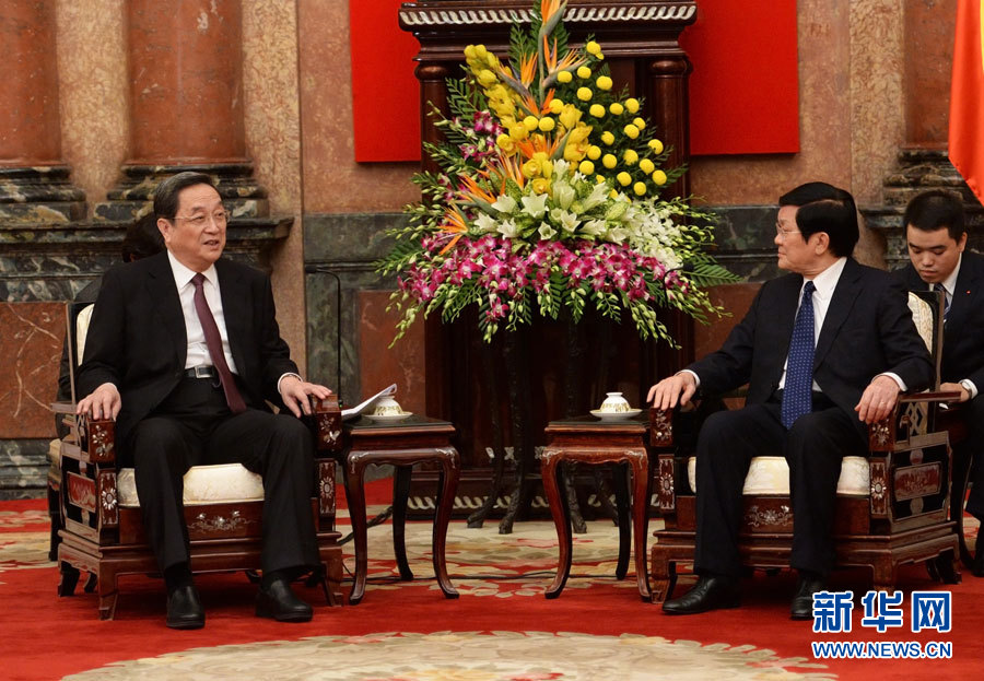 12月25日至27日，中共中央政治局常委、全國政協(xié)主席俞正聲對越南進行正式訪問。這是12月26日，俞正聲在河內(nèi)會見越南國家主席張晉創(chuàng)。 新華社記者劉建生攝
