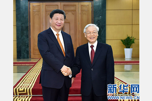 11月5日，中共中央總書記、國(guó)家主席習(xí)近平在河內(nèi)同越共中央總書記阮富仲舉行會(huì)談。 新華社記者李濤攝