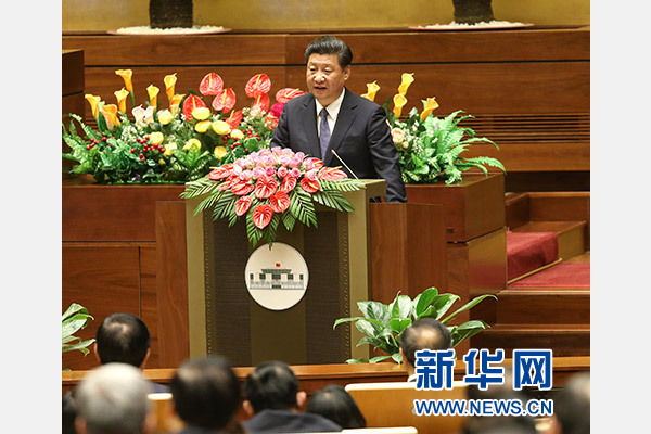 11月6日，中共中央總書記、國(guó)家主席習(xí)近平在越南國(guó)會(huì)發(fā)表題為《共同譜寫中越友好新篇章》的重要演講。 新華社記者 龐興雷 攝