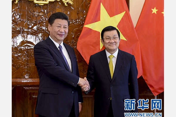 11月6日，中共中央總書記、國家主席習(xí)近平在河內(nèi)同越南國家主席張晉創(chuàng)舉行會(huì)談。 新華社記者李學(xué)仁攝