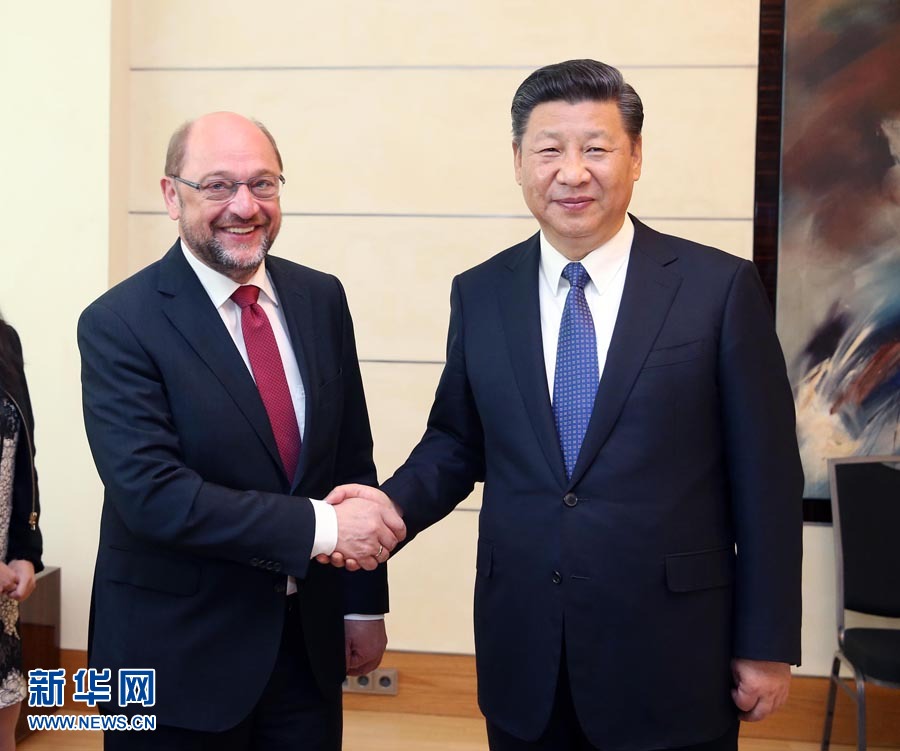 7月6日，國(guó)家主席習(xí)近平在柏林會(huì)見(jiàn)德國(guó)社會(huì)民主黨主席舒爾茨。新華社記者 姚大偉 攝