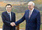 李克強(qiáng)會(huì)見希臘議長(zhǎng)
